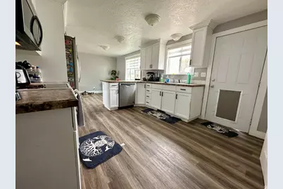 235 W 200 S, Vernal, UT 84078 - Photo 10