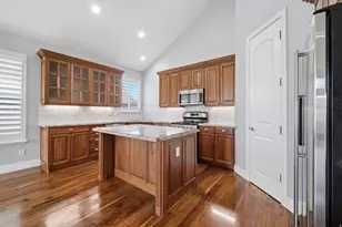 1842 E Peyton Ct, Holladay, UT 84117 - Photo 8