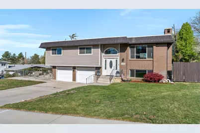 1025 E Grove Dr, Pleasant Grove, UT 84062 - Photo 2