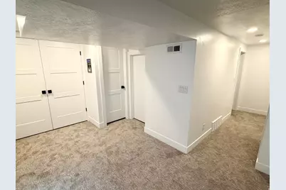 21 S Villa Dr, Clearfield, UT 84015 - Photo 12