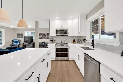 1861 E Severn Dr S, Holladay, UT 84124 - Photo 6