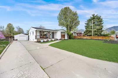 1861 E Severn Dr S, Holladay, UT 84124 - Photo 2