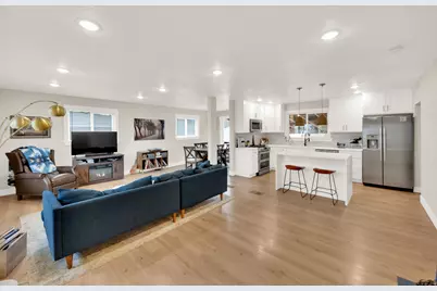 1861 E Severn Dr S, Holladay, UT 84124 - Photo 4