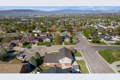 226 N 1350 E, Pleasant Grove, UT 84062 - Photo 10