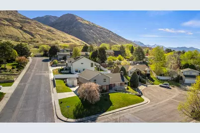 226 N 1350 E, Pleasant Grove, UT 84062 - Photo 14