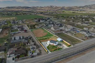 3061 W 13800 S, Bluffdale, UT 84065 - Photo 2