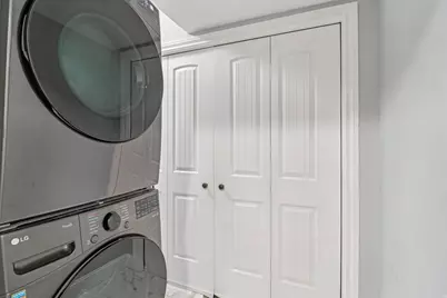 9239 S Brighton View Dr, Sandy, UT 84070 - Photo 42