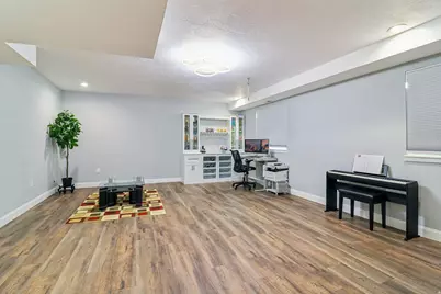 9239 S Brighton View Dr, Sandy, UT 84070 - Photo 38