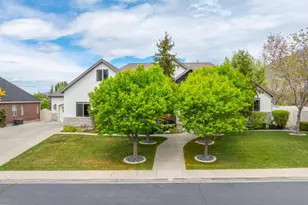 648 W 250 N, Lindon, UT 84042 - Photo 2
