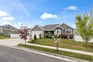 4028 S Young Dr, West Valley, UT 84128 - Photo 4