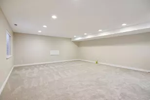 699 E Carlquist Dr S, Draper, UT 84020 - Photo 30