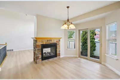 699 E Carlquist Dr S, Draper, UT 84020 - Photo 8