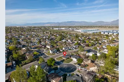 6739 S Blue Flower Ct W, West Jordan, UT 84081 - Photo 28