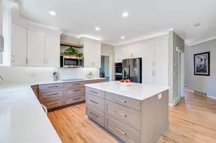 9842 S 3265 W, South Jordan, UT 84095 - Photo 16