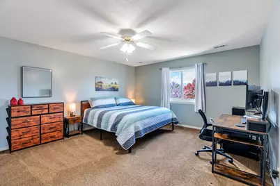 9842 S 3265 W, South Jordan, UT 84095 - Photo 34