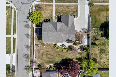 9842 S 3265 W, South Jordan, UT 84095 - Photo 10