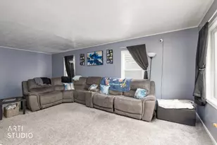 875 Patterson St, Ogden, UT 84403 - Photo 2