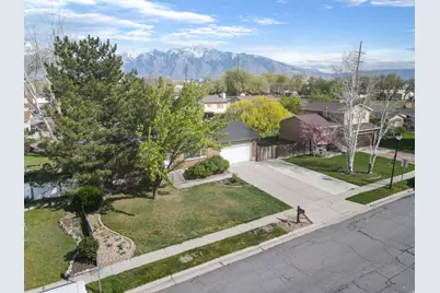 8961 S Galilee Way, West Jordan, UT 84088 - Photo 28
