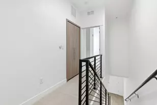 877 S 200 W, Salt Lake City, UT 84101 - Photo 24