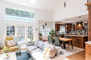 11939 S Hidden Canyon Ln S, Sandy, UT 84092 - Photo 2