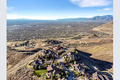 1293 E Fawn Pointe Ct S #29, Draper, UT 84020 - Photo 12