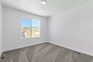 324 E Levengrove Dr, Lehi, UT 84048 - Photo 16