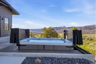 5585 E Highland View Ct, Eden, UT 84310 - Photo 52