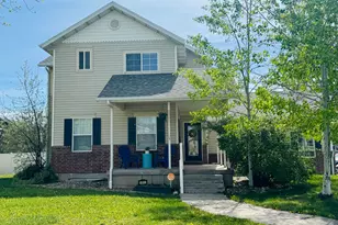 12 E 2150 N, Layton, UT 84041 - Photo 2