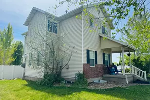 12 E 2150 N, Layton, UT 84041 - Photo 2