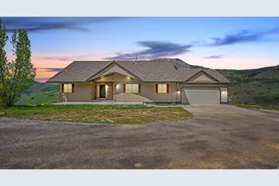 2013 N River View Cir, Huntsville, UT 84317 - Photo 1