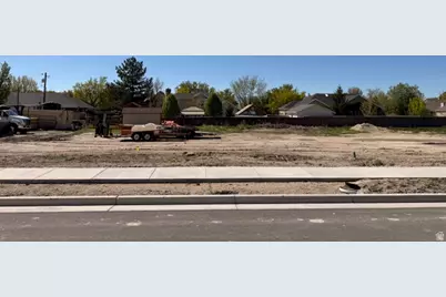 10946 S Brand Ln E #4, Sandy, UT 84070 - Photo 4