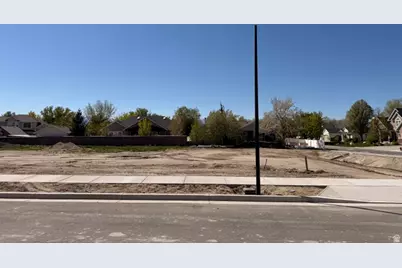 10946 S Brand Ln E #4, Sandy, UT 84070 - Photo 2