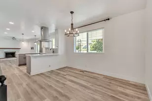 7152 S 2740 E, Cottonwood Heights, UT 84121 - Photo 4