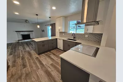 7152 S 2740 E, Cottonwood Heights, UT 84121 - Photo 4
