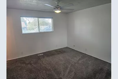 7152 S 2740 E, Cottonwood Heights, UT 84121 - Photo 10