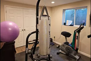 7152 S 2740 E, Cottonwood Heights, UT 84121 - Photo 6