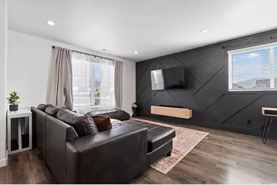 902 W 800 S #902, American Fork, UT 84003 - Photo 10