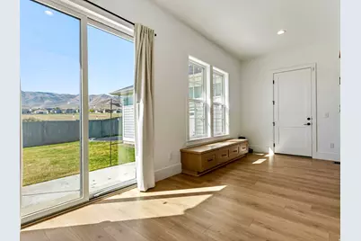 563 W Founders Blvd, Saratoga Springs, UT 84045 - Photo 32