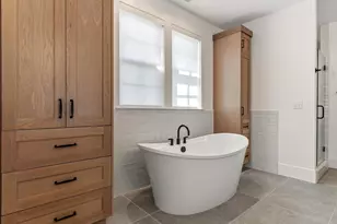 563 W Founders Blvd, Saratoga Springs, UT 84045 - Photo 18