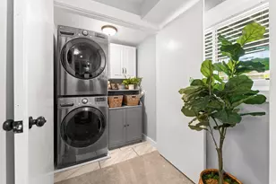 1769 E Edgecliff Dr S, Sandy, UT 84092 - Photo 22