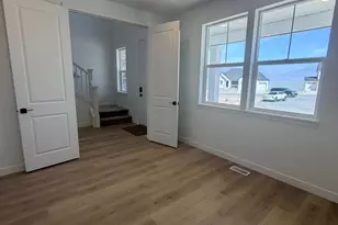 3329 Zigzag Heron Dr S, Saratoga Springs, UT 84045 - Photo 4