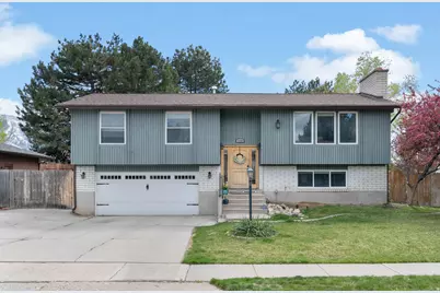 1758 E Abbedale Ln E, Sandy, UT 84092 - Photo 2