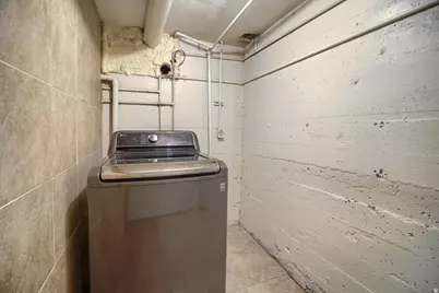 1453 S Utahna Dr, Salt Lake City, UT 84104 - Photo 22