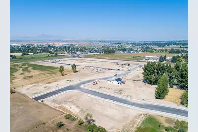 732 E 2475 N #52, North Logan, UT 84341 - Photo 4