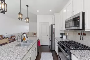 5107 W Ashfield Dr, Herriman, UT 84096 - Photo 4