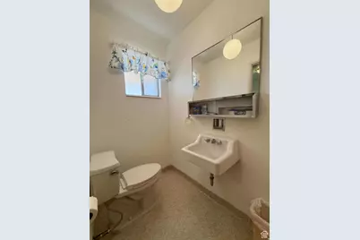 885 N 600 E, Price, UT 84501 - Photo 30