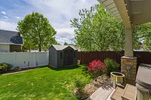 4521 W Carriage Ln N, Cedar Hills, UT 84062 - Photo 32