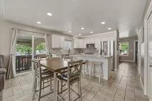 4521 W Carriage Ln N, Cedar Hills, UT 84062 - Photo 6