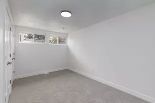 797 S 350 W, Bountiful, UT 84010 - Photo 14