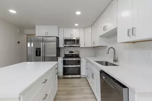 797 S 350 W, Bountiful, UT 84010 - Photo 6